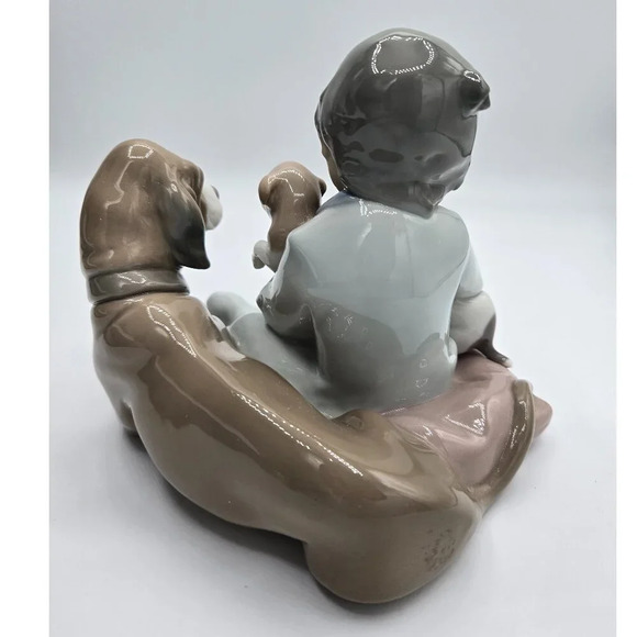 Vintage  Lladro Boy Child With Dog & Puppies Figurine #5456 Porcelain Figurine - Picture 5 of 14